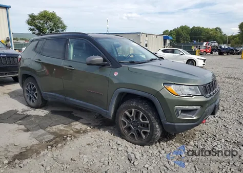 2019 Jeep Compass Trailhawk из США, поврежденный, VIN 3C4NJDDB4KT638067